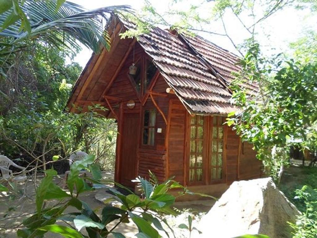 Kirinda Beach Resort, Yala Exterior foto