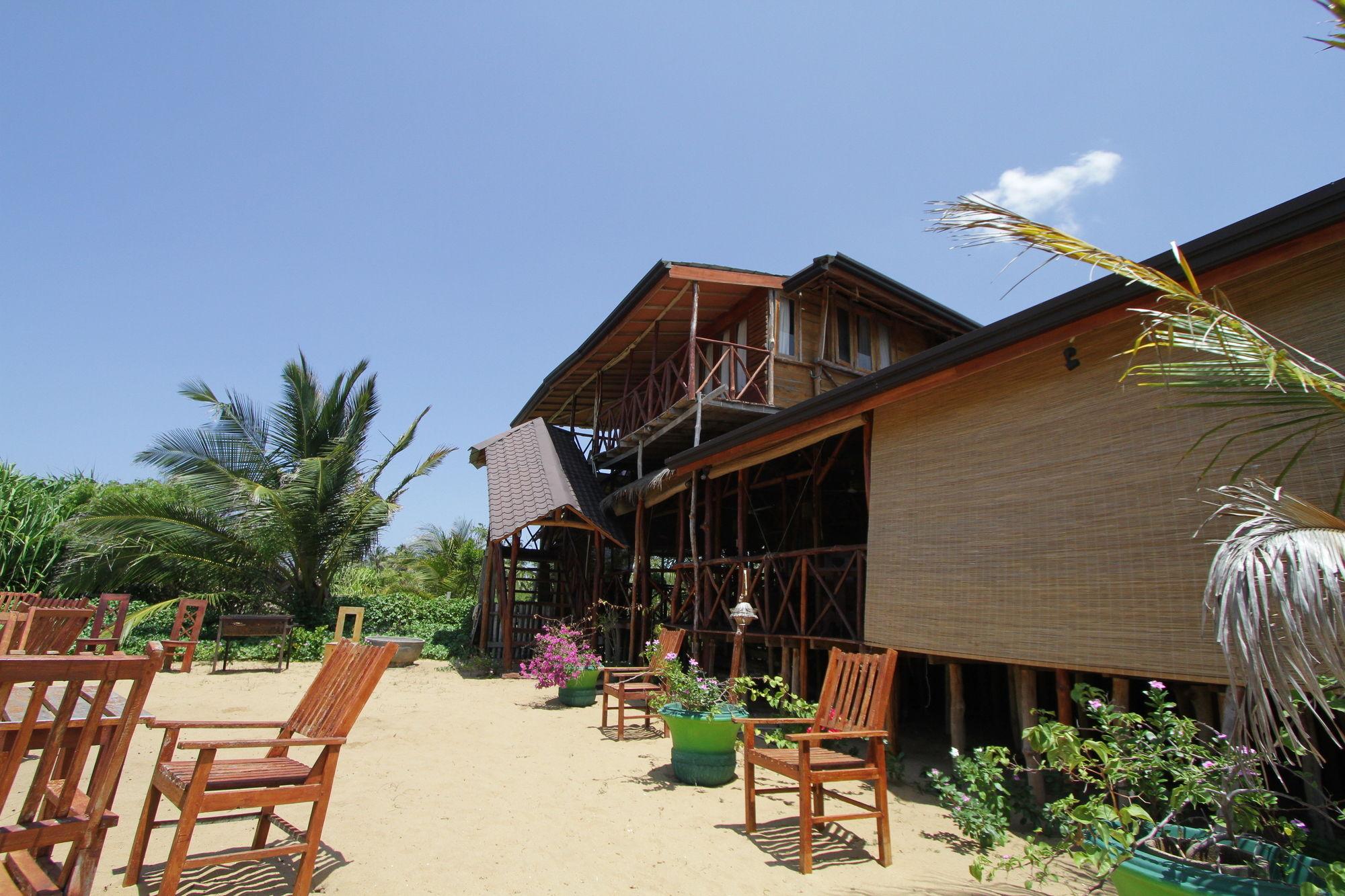 Kirinda Beach Resort, Yala Exterior foto